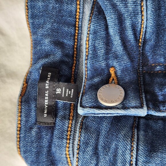 Universal Standard Blue Straight Leg Jeans - Picture 7 of 15